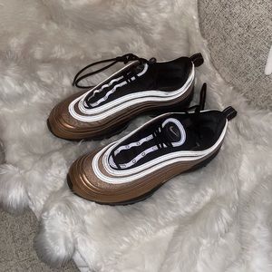 Rose Gold air maxes worn a couple times